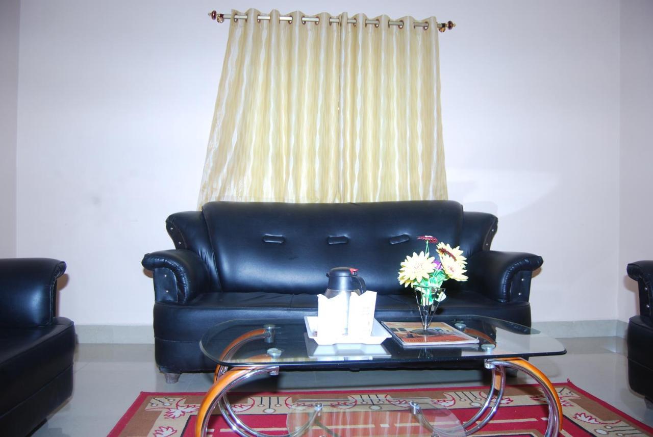 Hotel Om International Bodh Gaya Esterno foto